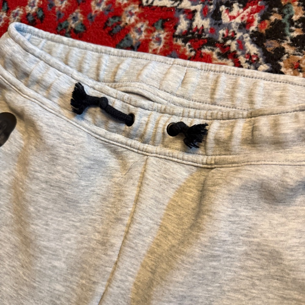 Nike Tech Fleece Mens Medium Grey Heather Straight Leg Joggers Sweatpants Bungee - Picture 3 of 5